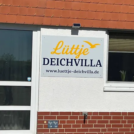 Feriehus Lüttje Deichvilla Steuerbord Dorumer Neufeld